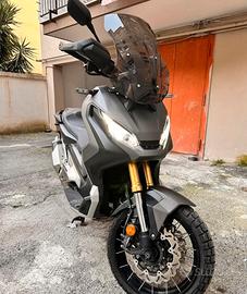 Honda X-adv 750