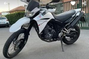 YAMAHA XT660