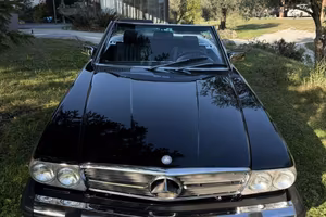 Mercedes Sl 560 total black
