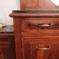 comò con 1 comodino abbinato