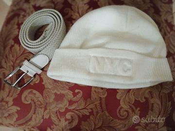 cappellino e cintura bianchi 