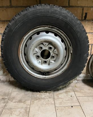 Cerchio con gomma Mercedes GD