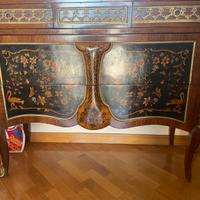 Mobile con specchio antico