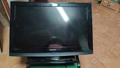 TV LCD Samsung 32 pollici 
