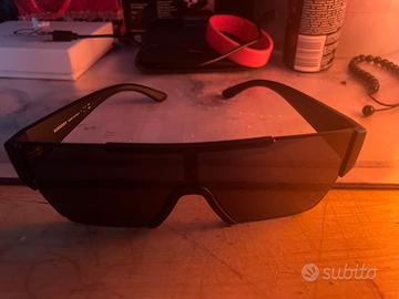 Occhiali da sole neri burberry PREZZO TRATTABILE