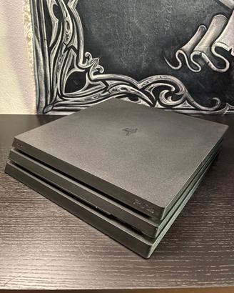 PS4 PRO ( 1TB ) + 2 JOYSTICK + 4 GIOCHI