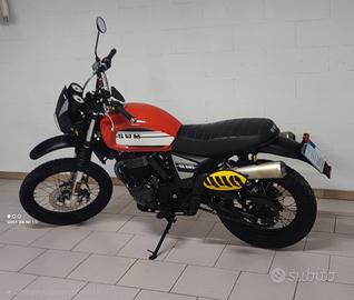 SWM SIX DAYS 440 SCRAMBLER