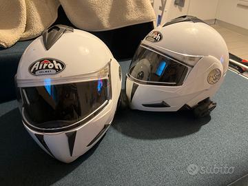 2 Caschi Airoh integrali + interfono Cellularline