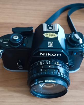 Fotocamera Nikon EM