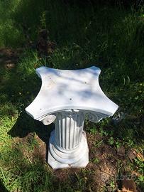 Colonna decorativa  in cemento