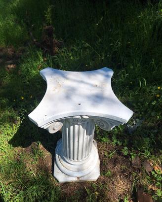 Colonna decorativa  in cemento