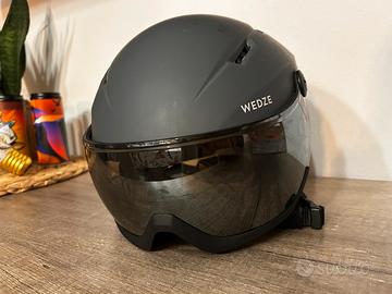 Caschetto con visiera sci