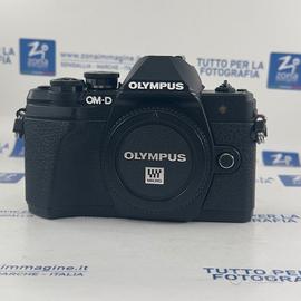 OLYMPUS OM-D E-M10 III 3.686 SCATTI GARANZIA USATO