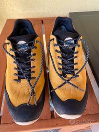 Scarpe da trekking Lomer numero 42