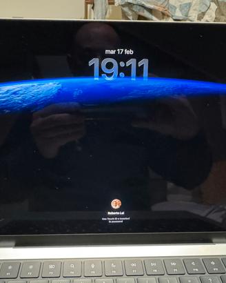 Mac Book Pro M3  18GB 1T SSD