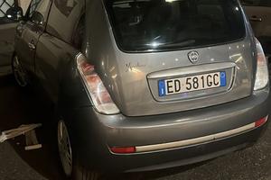 Lancia ypsilon