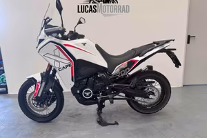 Moto Morini X-Cape 700