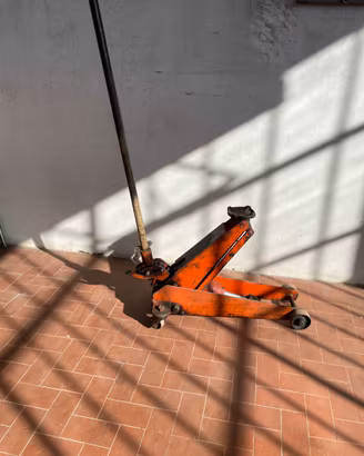 Cric a carrello