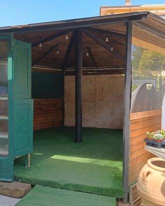 Gazebo Esagonale in Legno e Ferro