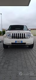 JEEP CHEROKEE KK 2.8 CRD 177 cv anno 2009