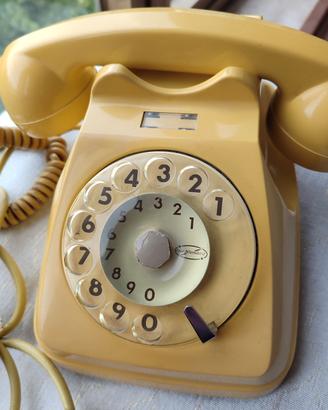telefono fisso giallo senape vintage