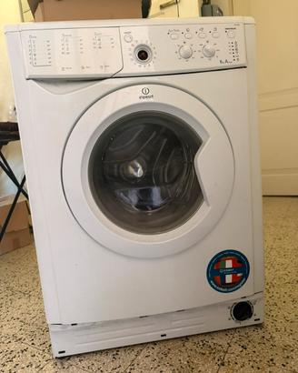 Lavatrice Indesit IWC6083