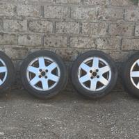 Pneumatici + cerchi in lega originali Lupo 1.4 Tdi