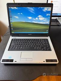 Notebook Toshiba Satellite L40-12X - Windows XP