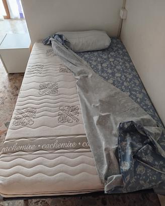 materasso e rete a doghe larghe 1 piazza e mezza