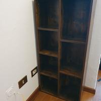 Libreria marrone effetto vintage