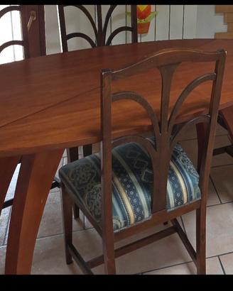 Tavolo con piano pieghevole 