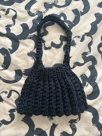 borsa all uncinetto blu