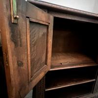 credenza antica arte povera