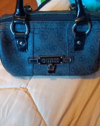 Borsa bauletto Guess 
