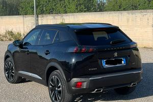 Peugeot 2008 1.2 pure tech 130cv