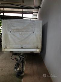 Rimorchio per auto