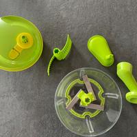 Tritatutto manuale tupperware verde