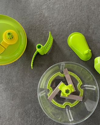Tritatutto manuale tupperware verde
