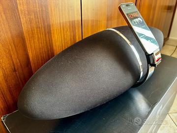 Cassa Bowers & Wilkins Zeppelin Air Lightning Box