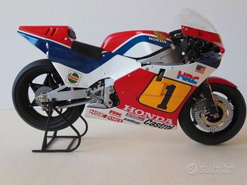 Modellino Tamiya 1/12 Honda 500 Freddy Spencer
