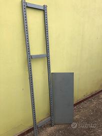 Scaffali in ferro