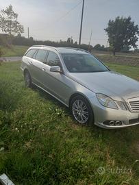 Mercedes Classe E W212 , motore smontato 