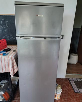 Frigorifero SMEG funzionante libera installzazione