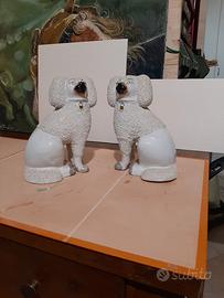 coppia di cani in porcellana