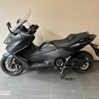 Yamaha T Max 560