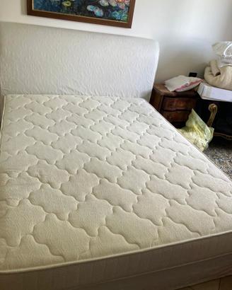 Letto Matrimoniale Tessuto completo di materasso
