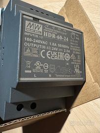 Alimentatore Mean Well HDR 60-24 su guida 2DIN