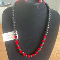 Collana cristalli rossi e neri con orecchini