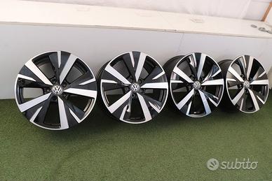 Cerchi in lega Volkswagen Golf GTI R Variant 18