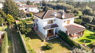 PORZIONE DI TRIFAMILIARE A SABAUDIA